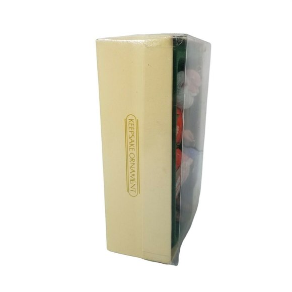 Old Fashioned Santa Hallmark Ornament Christmas 1983 Vintage QX4099 Original Box - Picture 6 of 6